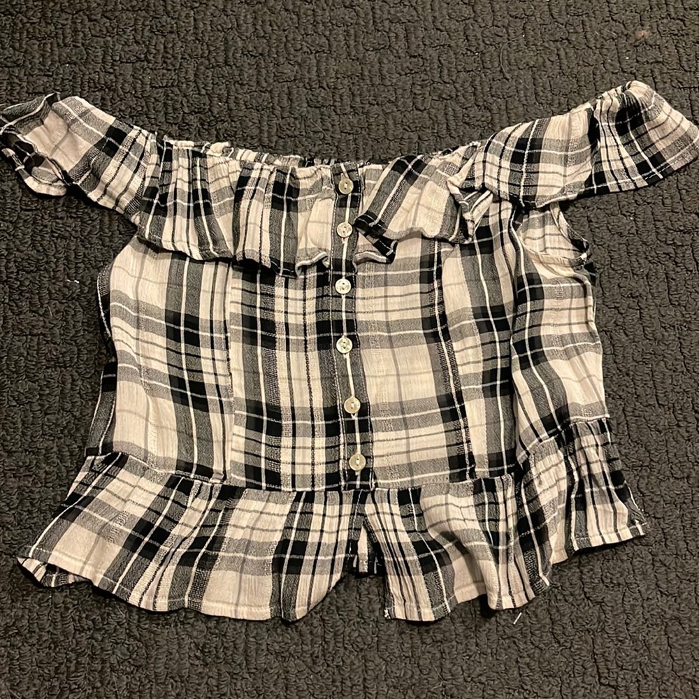 American eagle off the shoulder top